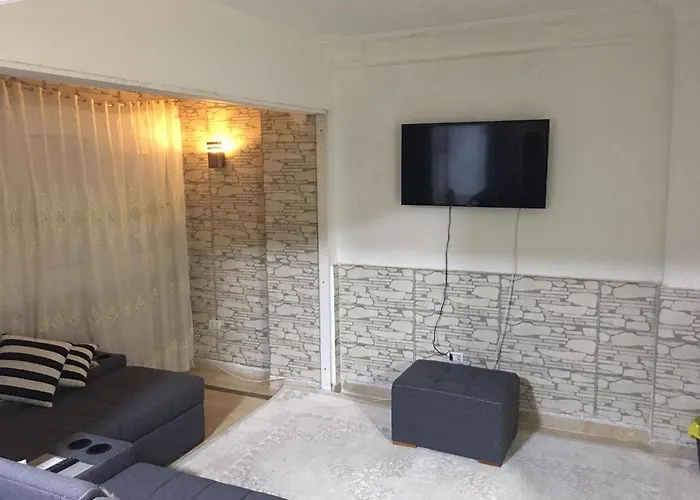 Luxury House, Near To Airport, Ac, Wifi
