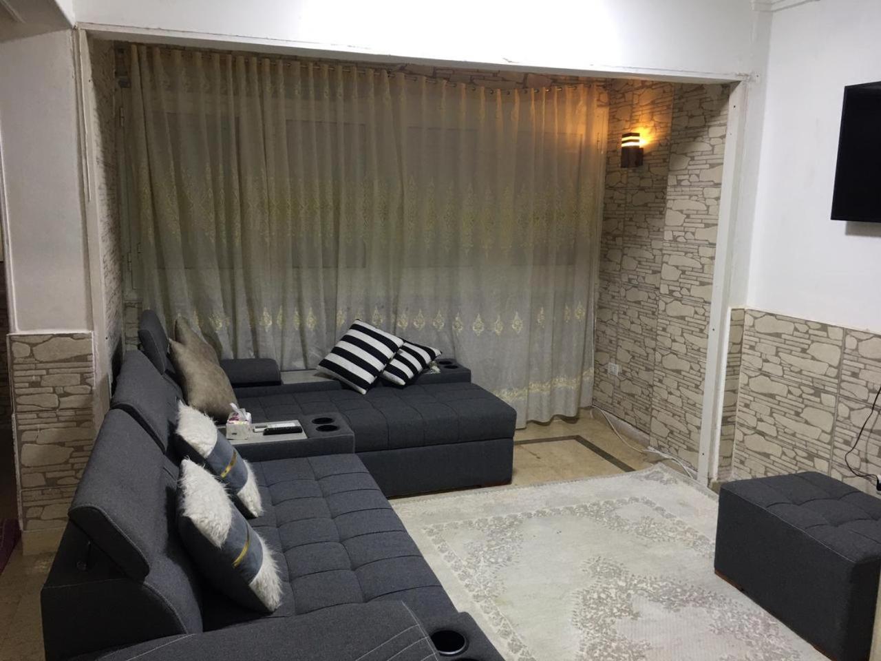 Luxury House, Near To Airport, Ac, Wifi *